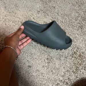 Yeezy Kids Slide Sandals - Dark Gray